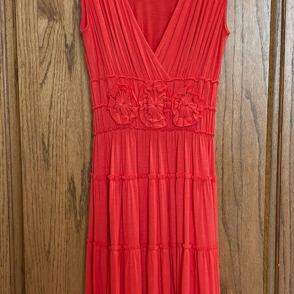 Sleeveless V-Neck Red Midi Dress with Rosette Waist